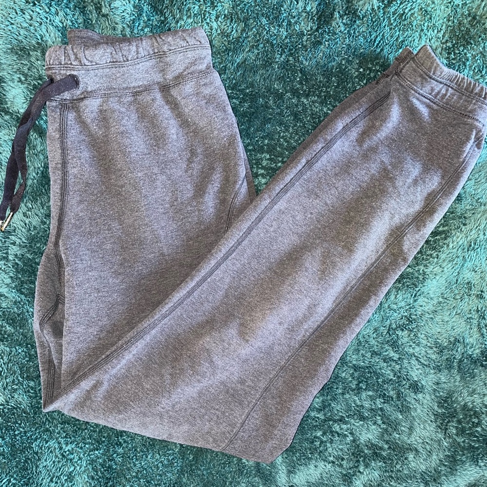 Gray women’s lululemon sweats